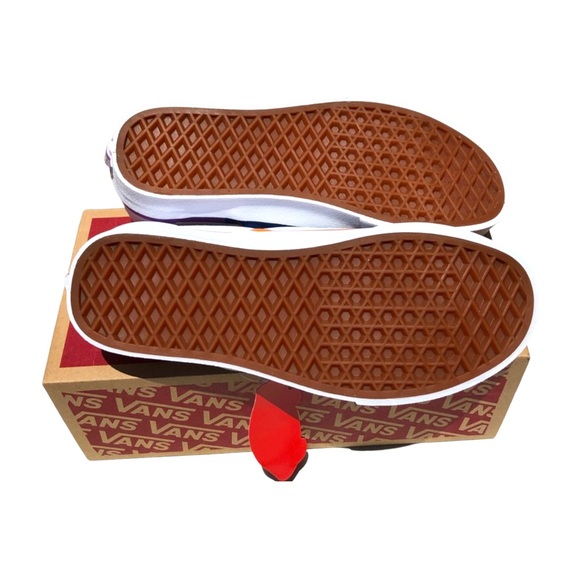 VANS White Classic Slip-On Canvas, Rainbow Women's Size 6 or 6.5 - Picture 5 of 5